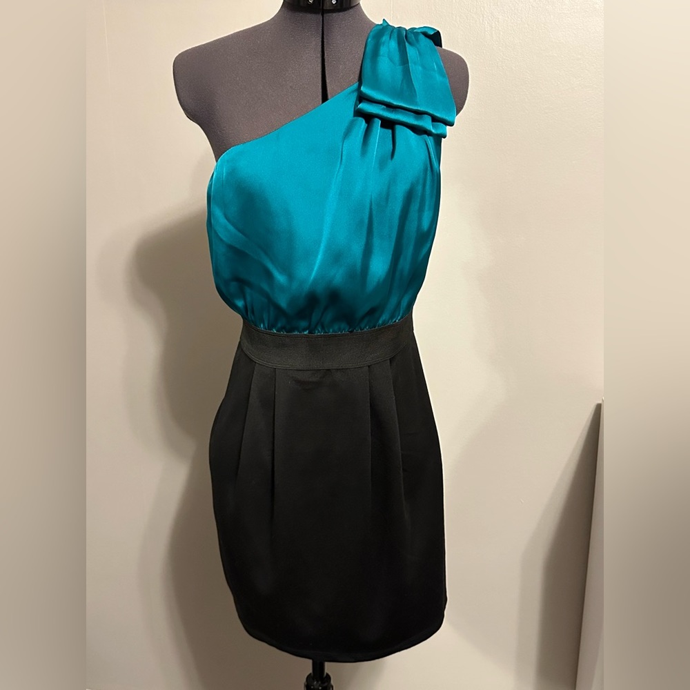 Forever 21 One-Shoulder Party Dress